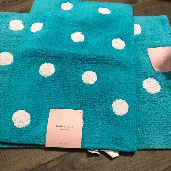 🛍🛍SOLD Kate spade ♠️ polka dot bath mats - Picture 2 of 4